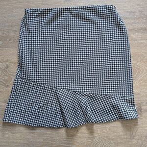 Women's XL Chic‎ Classic Black and White Houndstooth Retro Mini Skirt